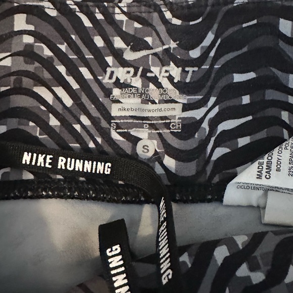 Nike Dri Fit Sidewinder Capri Leggings Running As Seen On Daisy Ridley - Picture 4 of 4